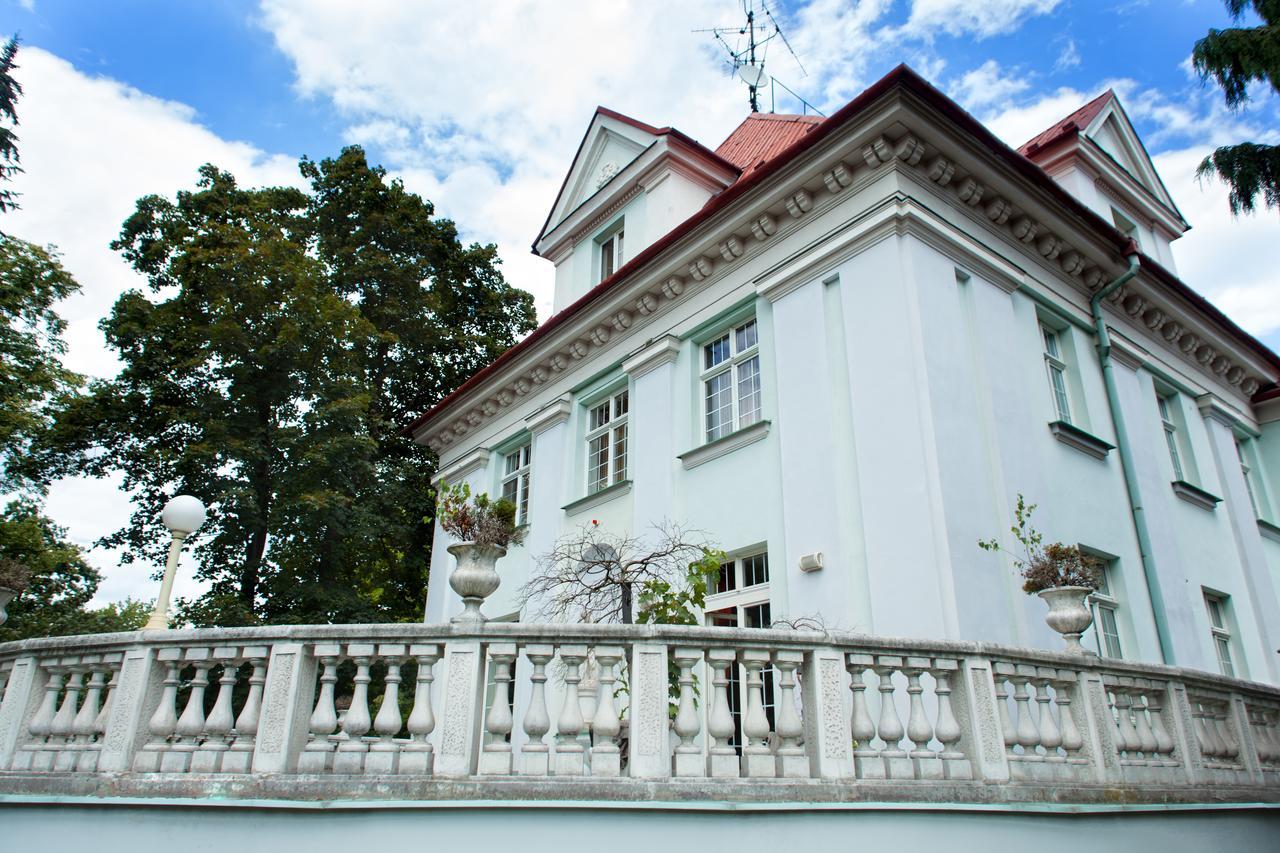 Retro Hotel Villa Ostrava Exterior foto